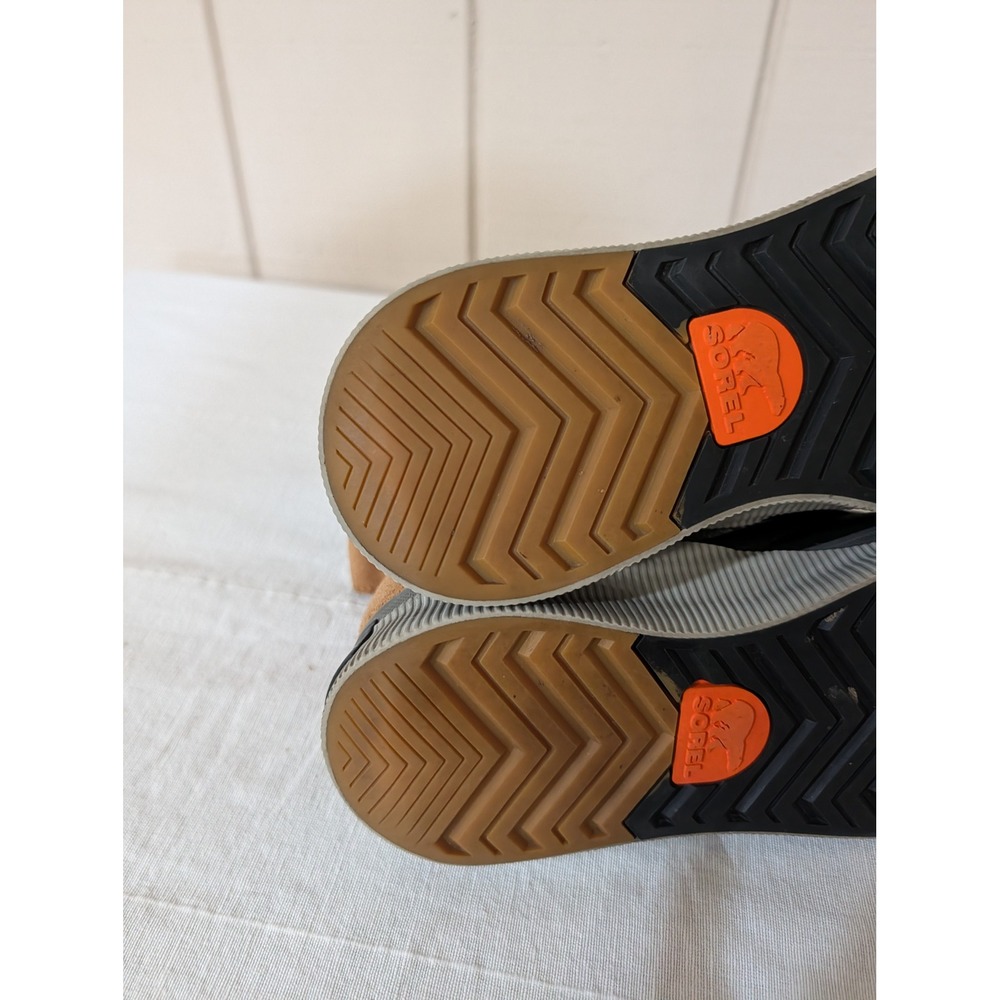 Sorel Out N About III Classic Waterproof Duck Boots Tan Grey Black 2099101244 8 - Picture 15 of 16